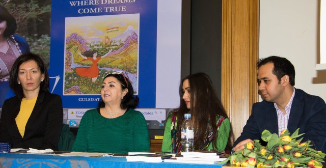 Tajik author Gulsifat Shahidi