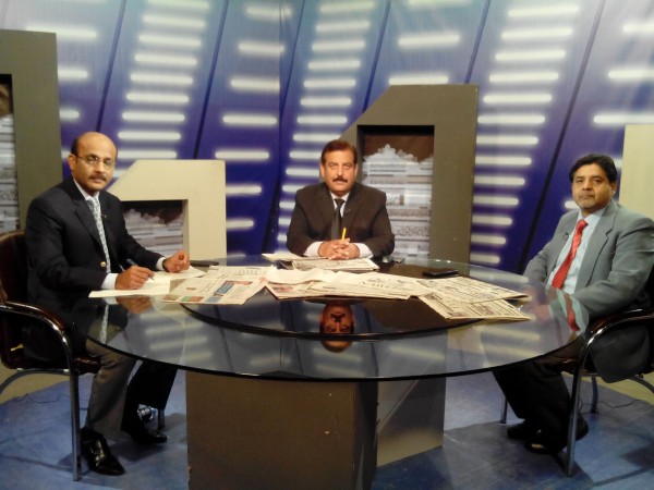 PTV Current Affairs show “Khabar Kay Sath Sath”