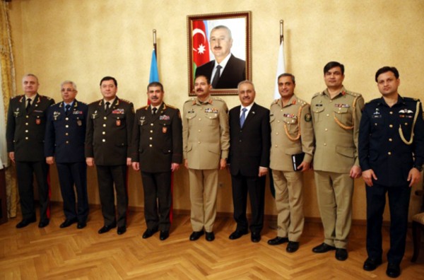 Visit of Pakistani Army General Baku widely covered by Azeri media