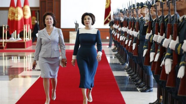 Uzbek First Lady Ziroathon Hoshimova with First Lady of Kyrgyzstan Raisa Atambaeva